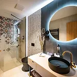 Bordur Wellness Superior Es Szonyegmuzeum 4*
