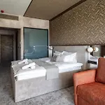 Bordűr Wellness Superior és Szőnyegmúzeum