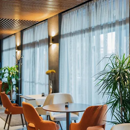 Otel Bordur Wellness Superior Es Szonyegmuzeum