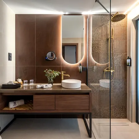 Bordűr Wellness Superior és Szőnyegmúzeum Hotel 4*
