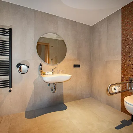 Bordur Wellness Superior Es Szonyegmuzeum