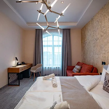 Hotel Bordur Wellness Superior Es Szonyegmuzeum