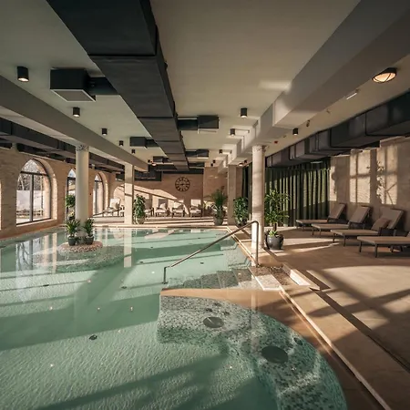 酒店 Bordur Wellness Superior Es Szonyegmuzeum