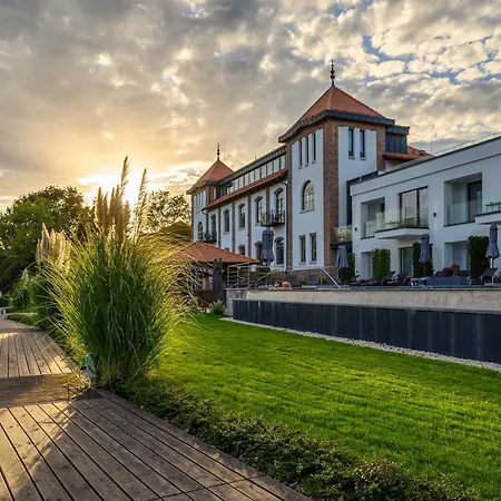 Bordur Wellness Superior Es Szonyegmuzeum 4* Békésszentandrás