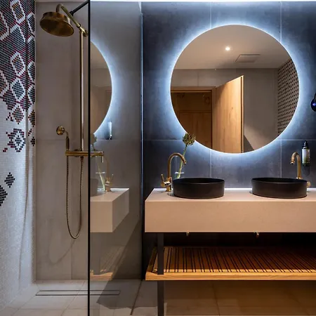 Otel Bordur Wellness Superior Es Szonyegmuzeum 4*